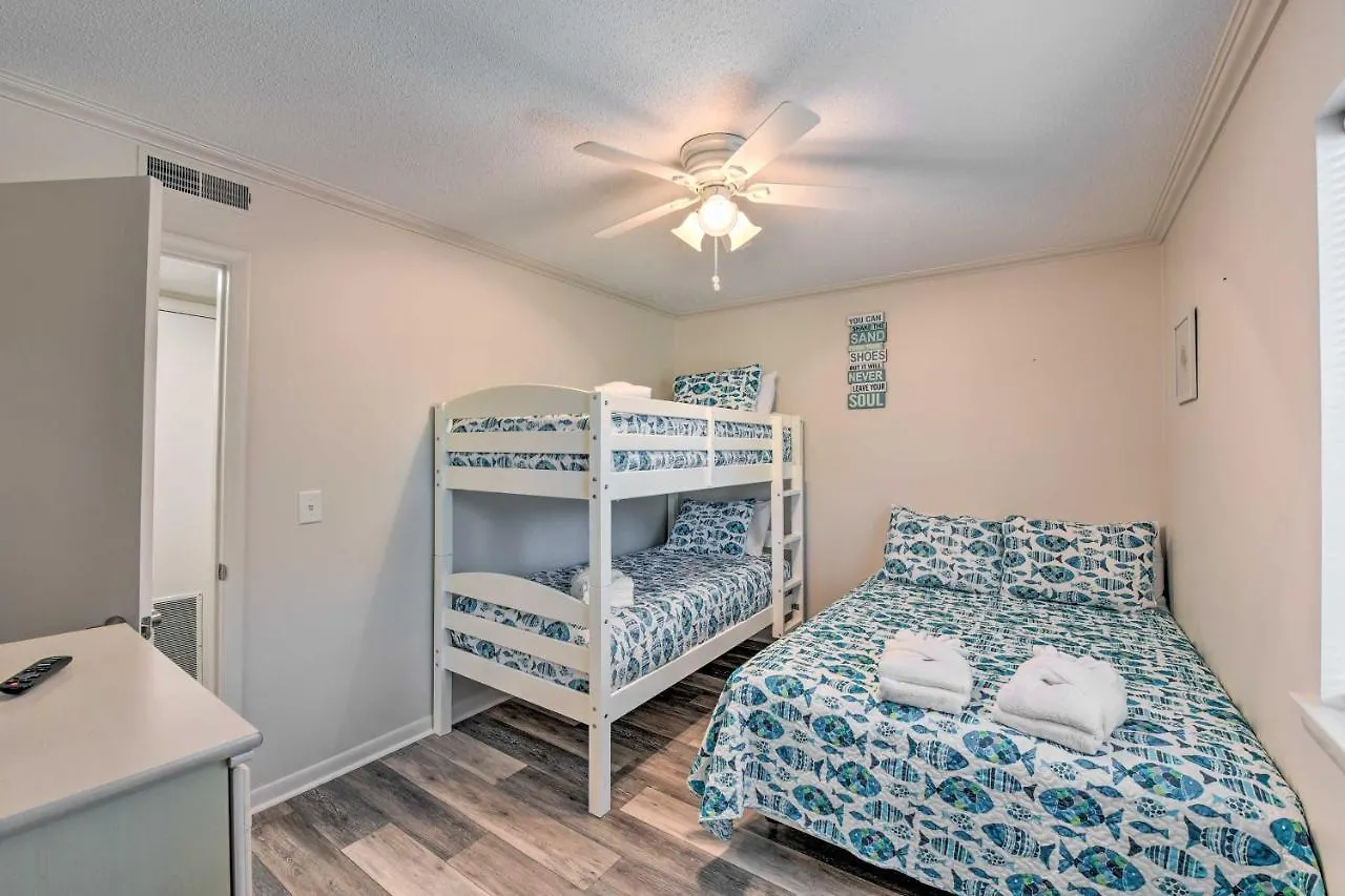 Hilton Head Island Condo With 2 Pools And Hot Tub!